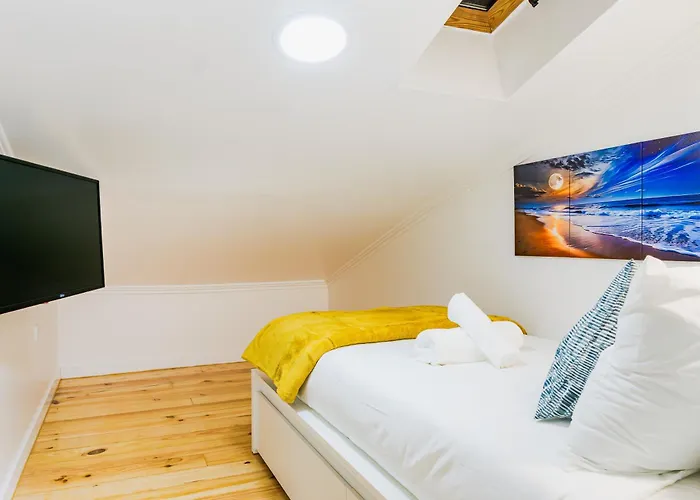 Quartos - Almirante Reis 4 Andar Quarto em Acomodações Particulares *