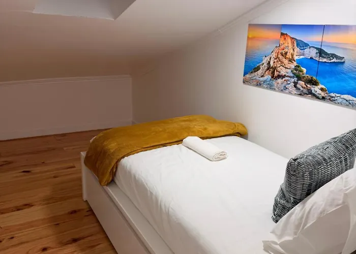 Quartos - Almirante Reis 4 Andar * Lisboa