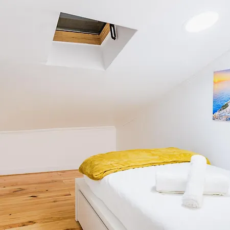 Quartos - Almirante Reis 4 Andar Accommodatie bij particulieren