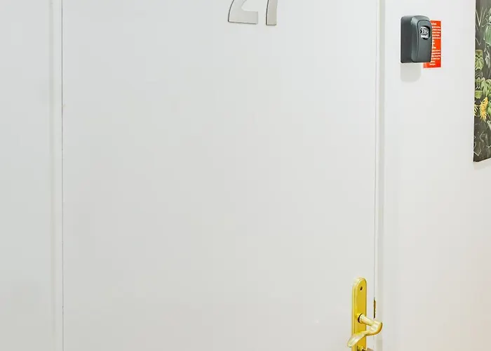 Quartos - Almirante Reis 4 Andar *