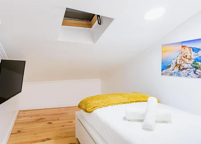 Quartos - Almirante Reis 4 Andar Accommodatie bij particulieren