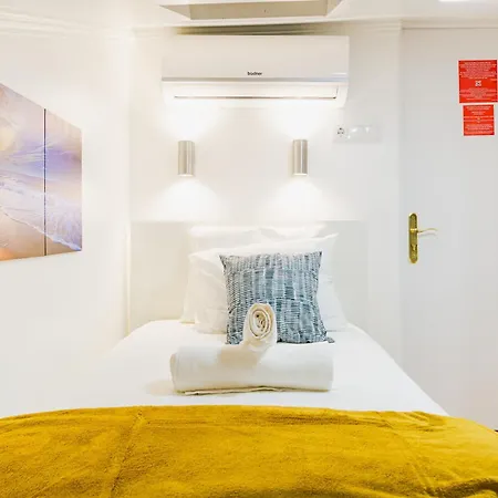 Quartos - Almirante Reis 4 Andar * Lisboa